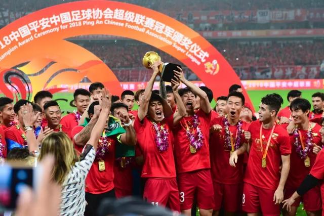 10月21日体育早报：巴黎获胜终结巴萨连胜 宋威龙成FILA代言人